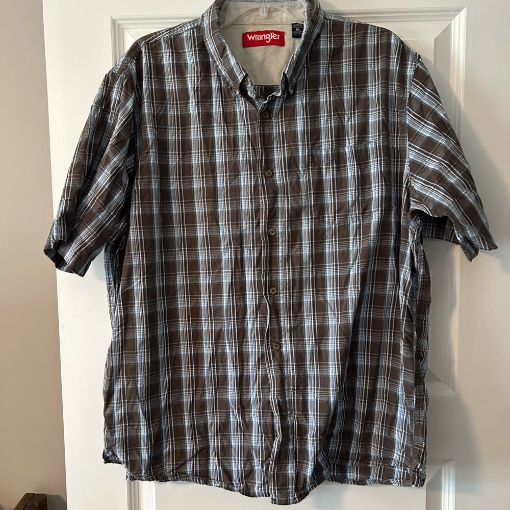 Wrangler Brown and White Casual Button Down Shirt